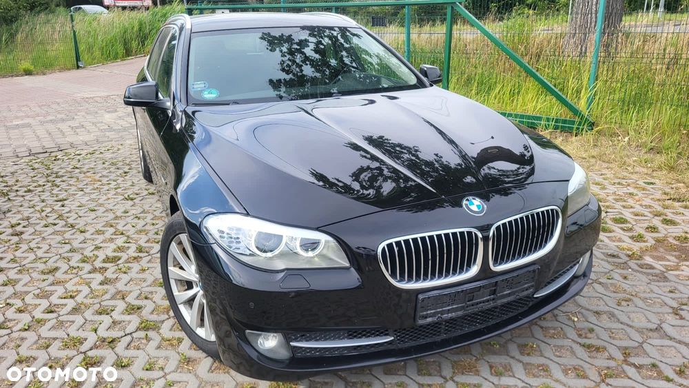 BMW Seria 5 520d Touring - 22