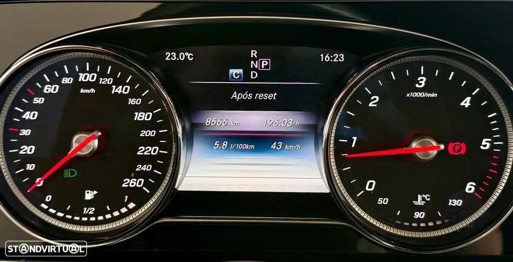 Mercedes-Benz E 220 d 9G-TRONIC AMG Line - 30