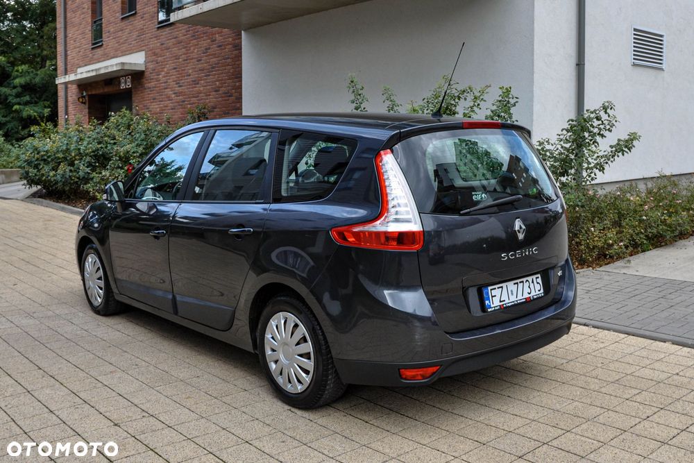 Renault Scenic - 3