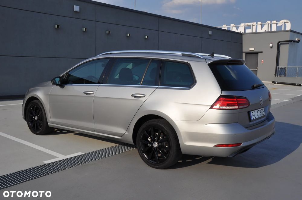 Volkswagen Golf 2.0 TDI SCR Highline - 10