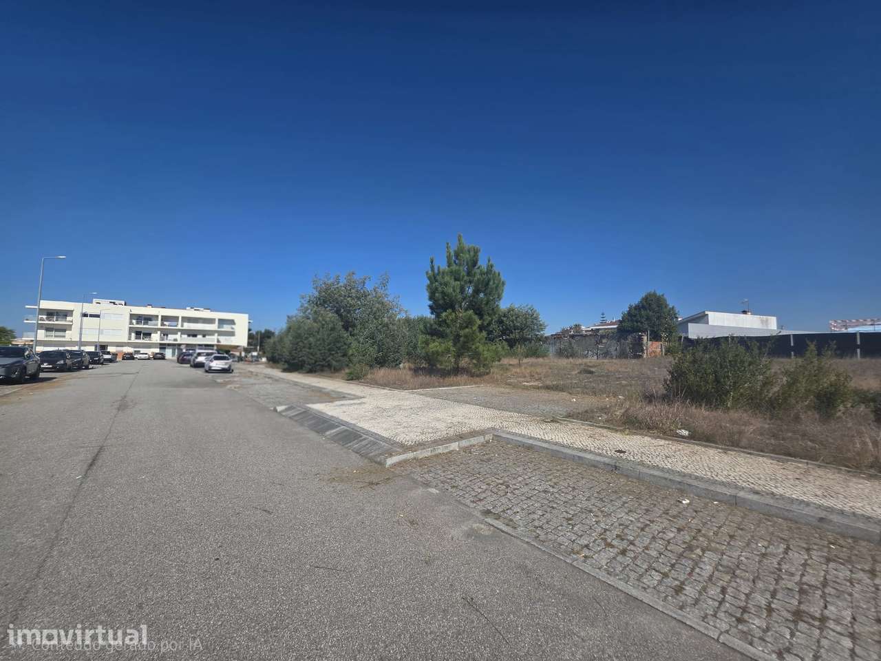 Terreno Suburbano com Acesso Asfaltado em Ovar - Grande imagem: 3/5