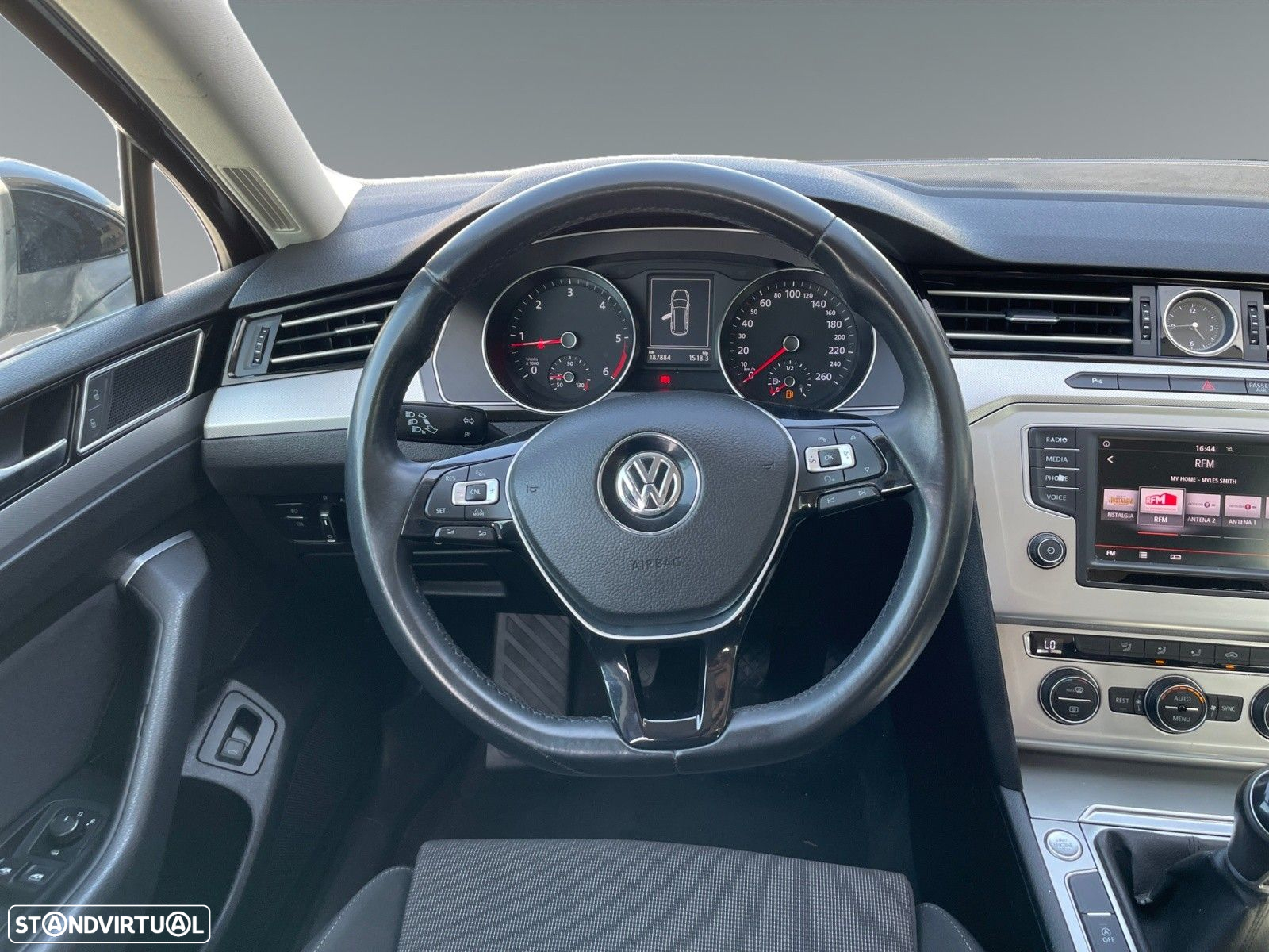 VW Passat Variant 1.6 TDI Confortline - 12