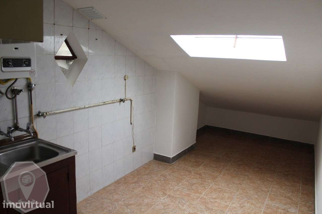 Apartamento T2 Vale de Cambra - para investidor - Grande imagem: 2/26
