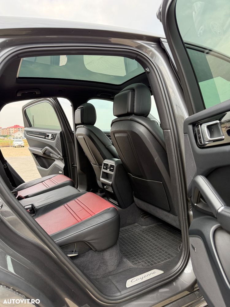 Porsche Cayenne Coupe Tiptronic S - 10