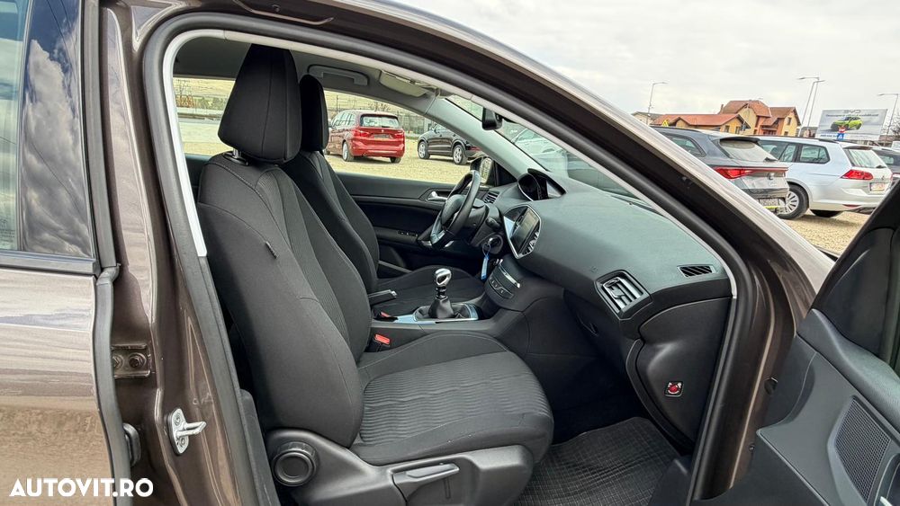 Peugeot 308 e-HDi 115 Stop & Start Niveau 2 Business-Line - 16