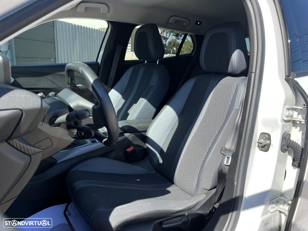 Peugeot 2008 1.5 BlueHDi Allure - 11