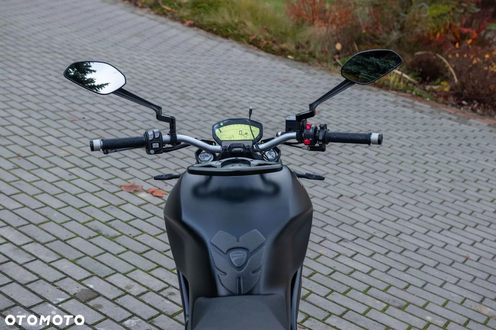 Ducati Monster - 20
