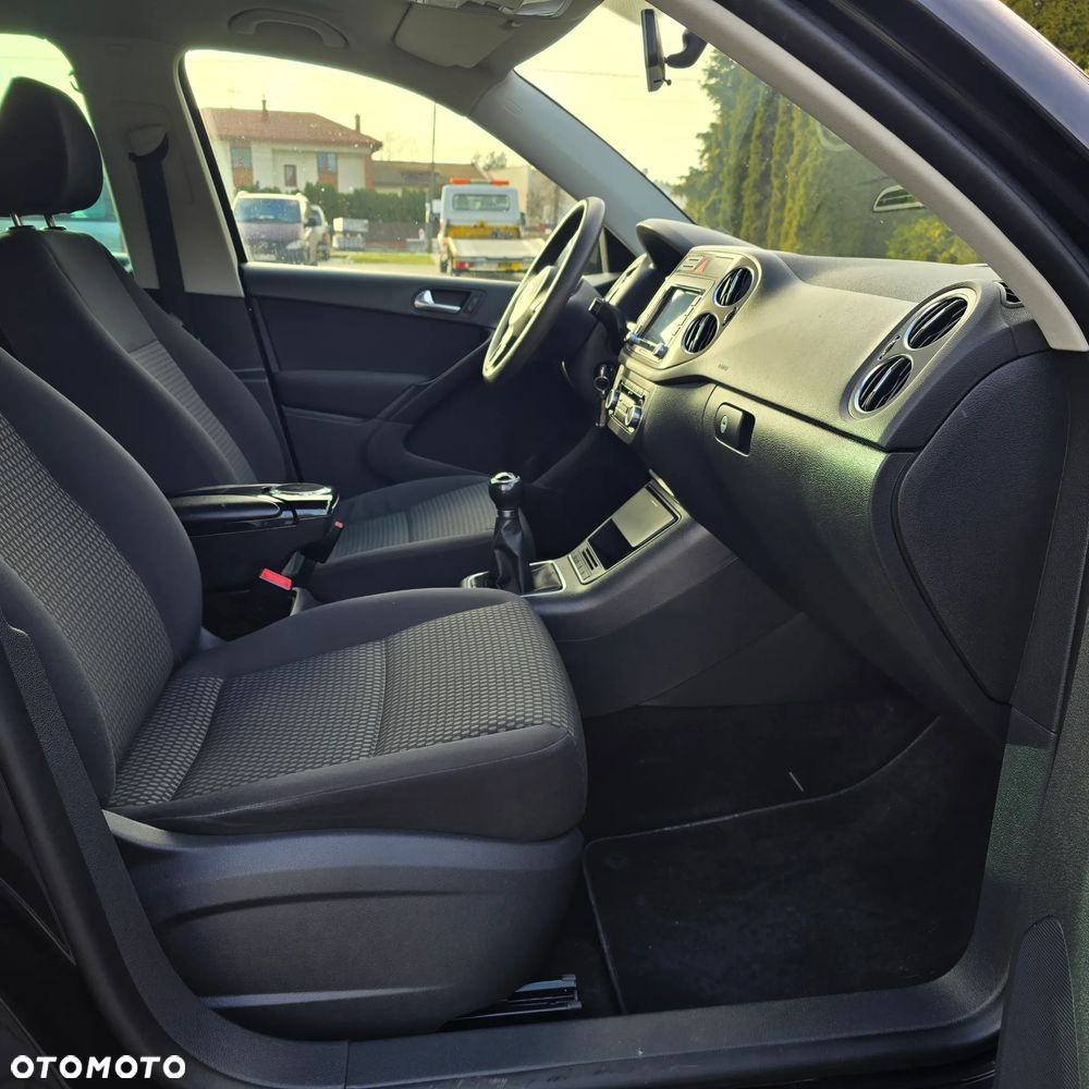 Volkswagen Tiguan - 33