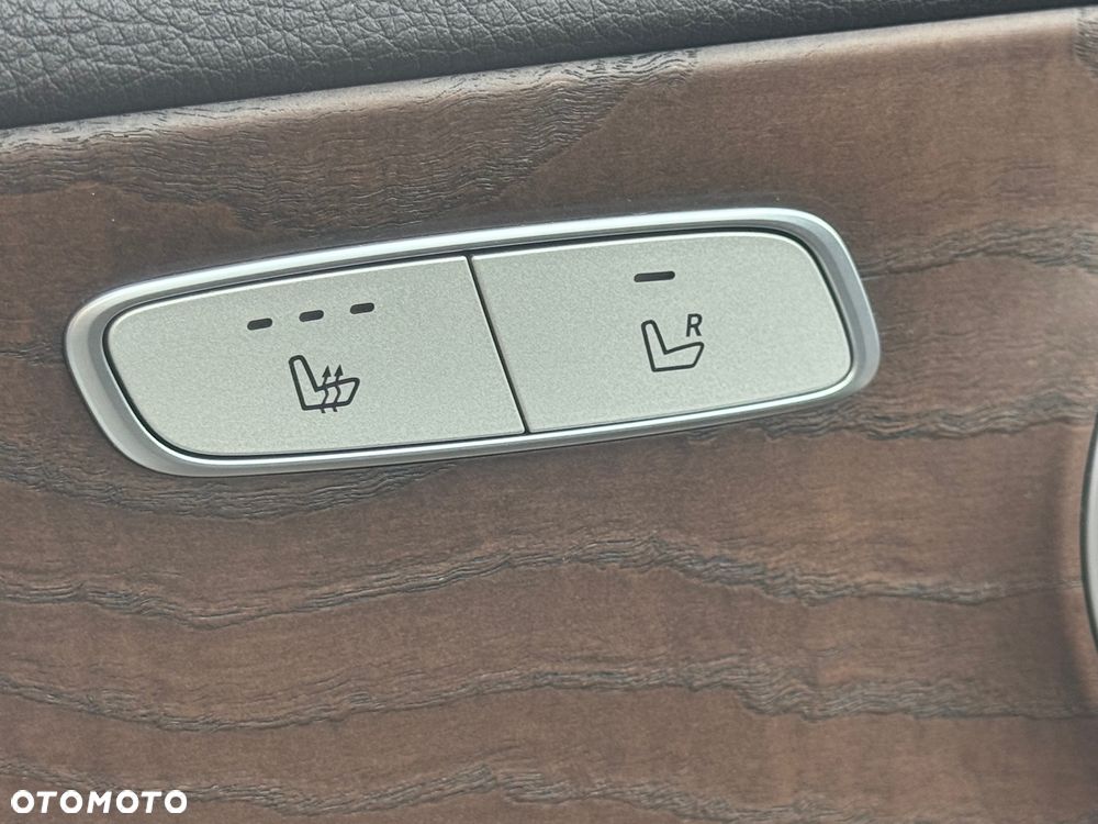 Mercedes-Benz Klasa E 220 d Business Edition 9G-TRONIC - 21