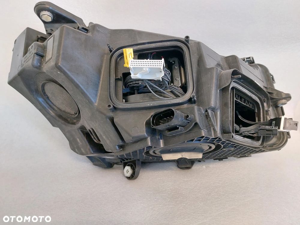 LAMPA LEWA MERCEDES GLC W253 A2539064903 - 6