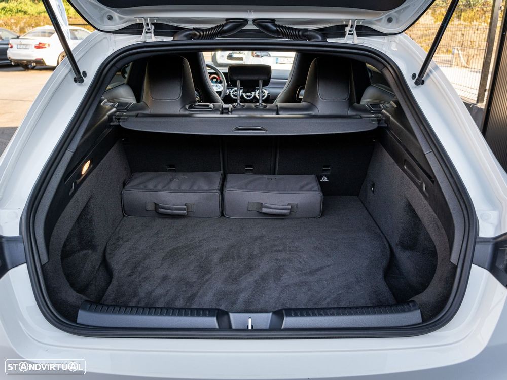 Mercedes-Benz CLA 250 - 33