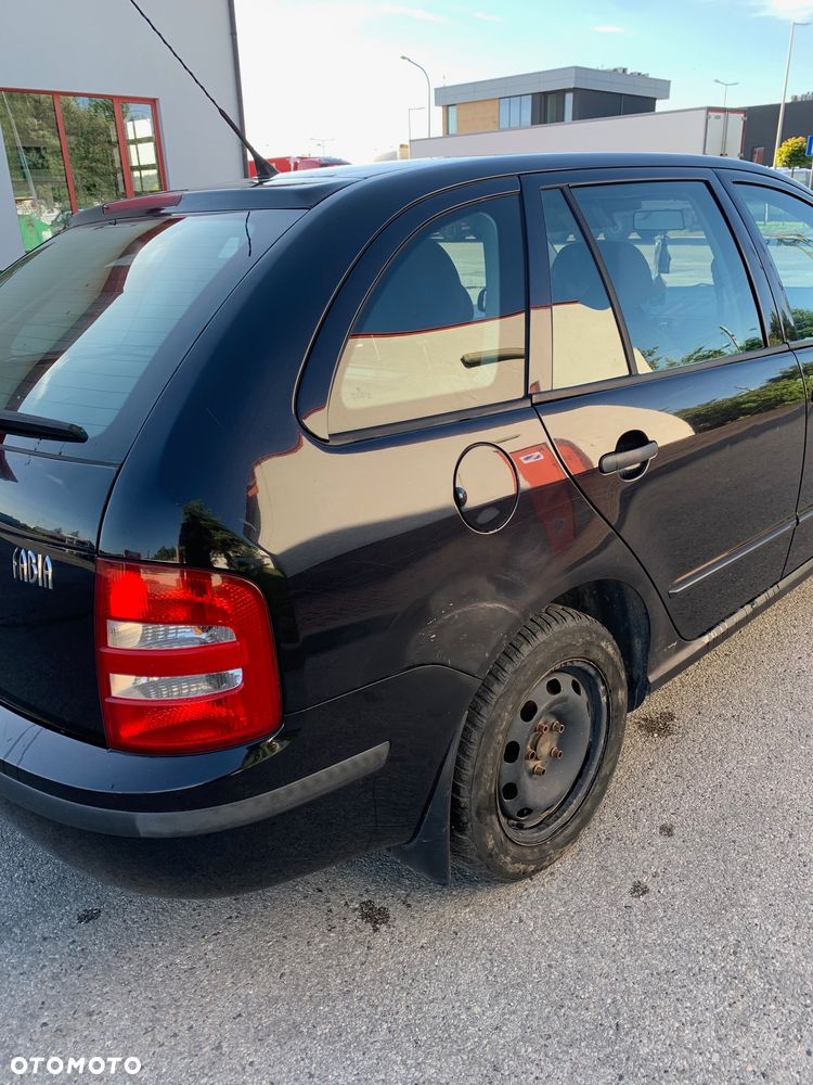Skoda Fabia 1.4 16V Joy - 3