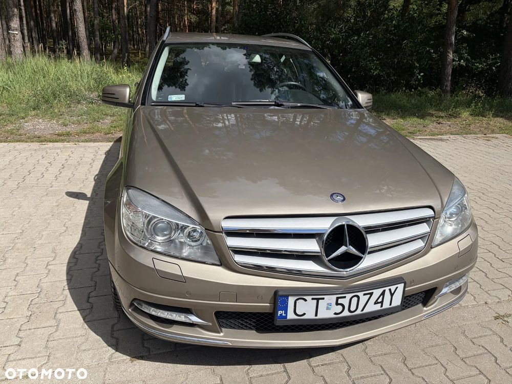 Mercedes-Benz Klasa C 180 CGI Automatik BlueEFFICIENCY Avantgarde - 9