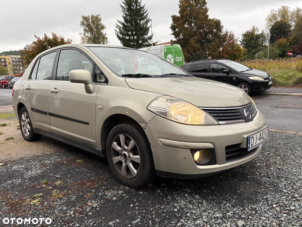 Nissan Tiida 1.6 Tekna - 4