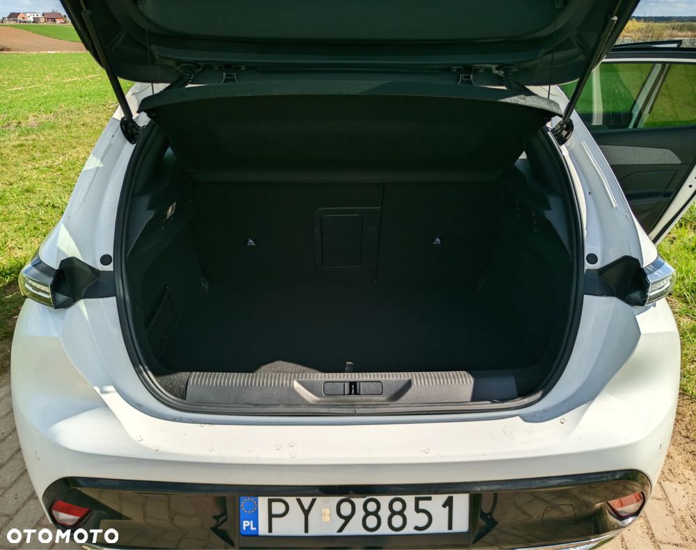 Peugeot 308 1.6 Hybrid PHEV Allure EAT8 - 17