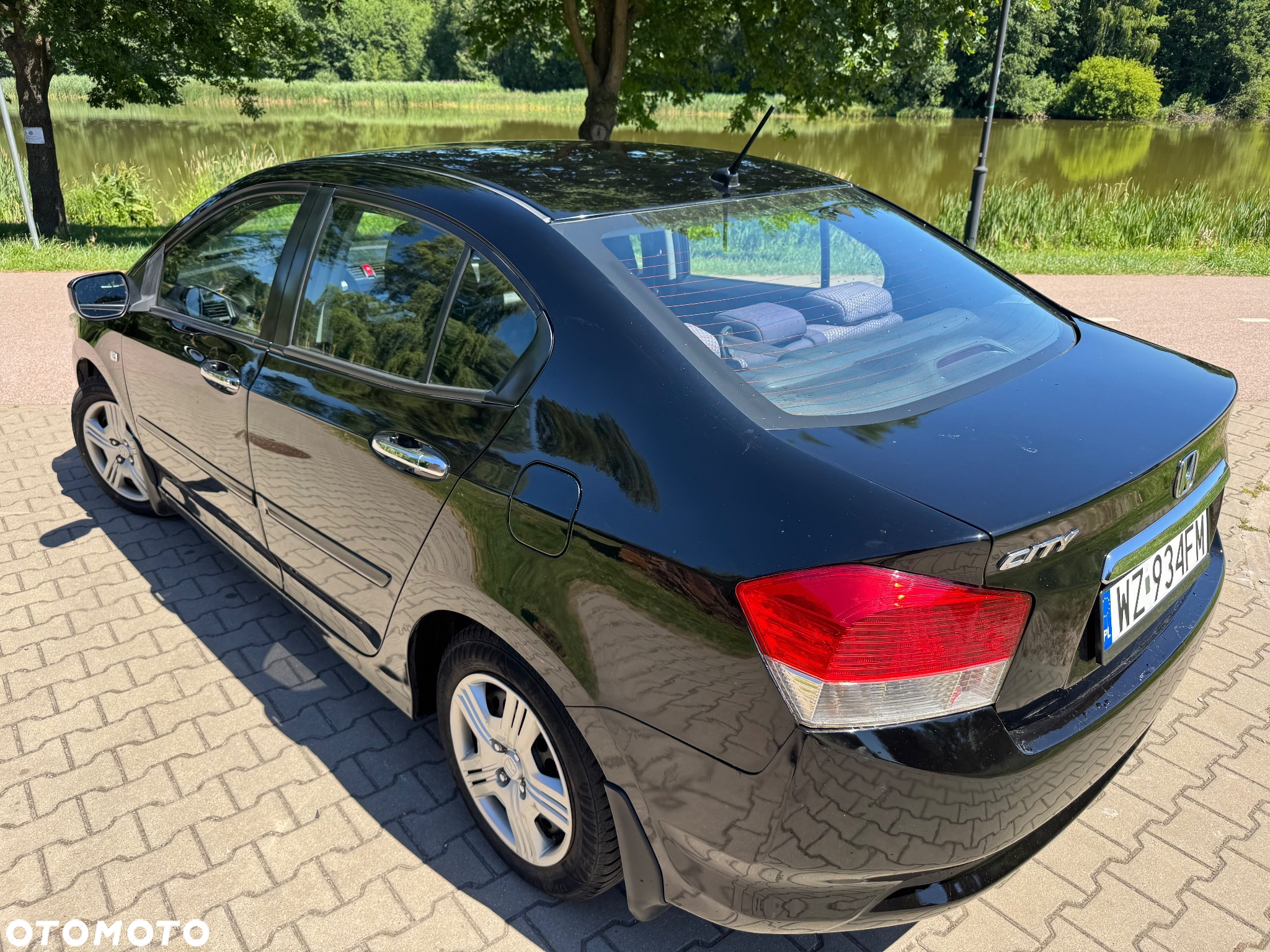 Honda City 1.4 Comfort - 24