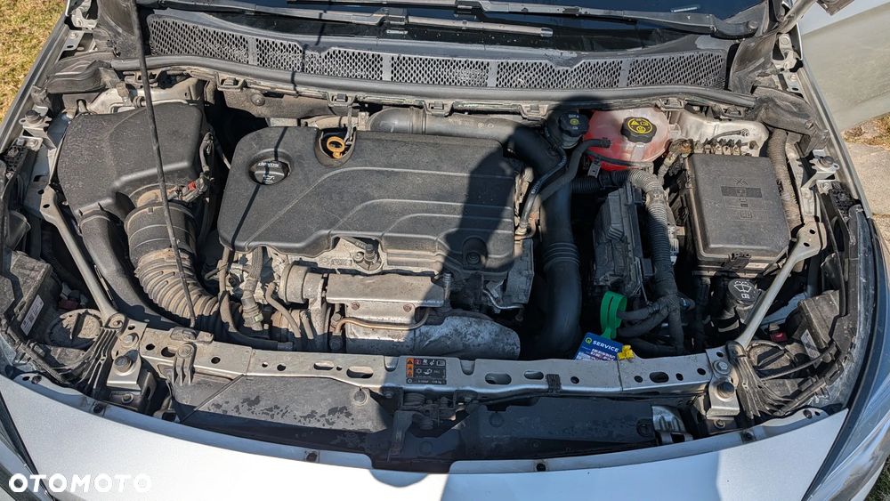 Opel Astra 1.4 T Enjoy - 8