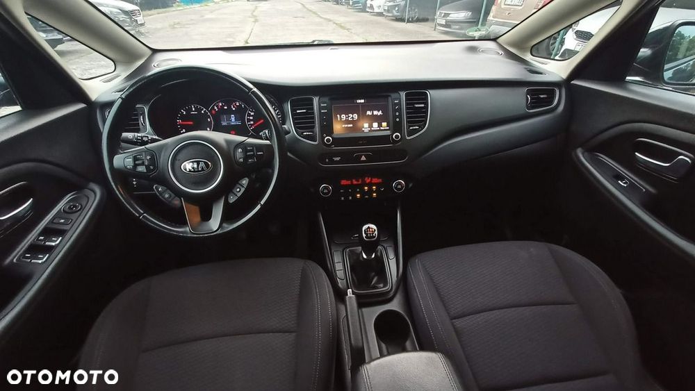 Kia Carens 1.7 CRDi L 7os - 11