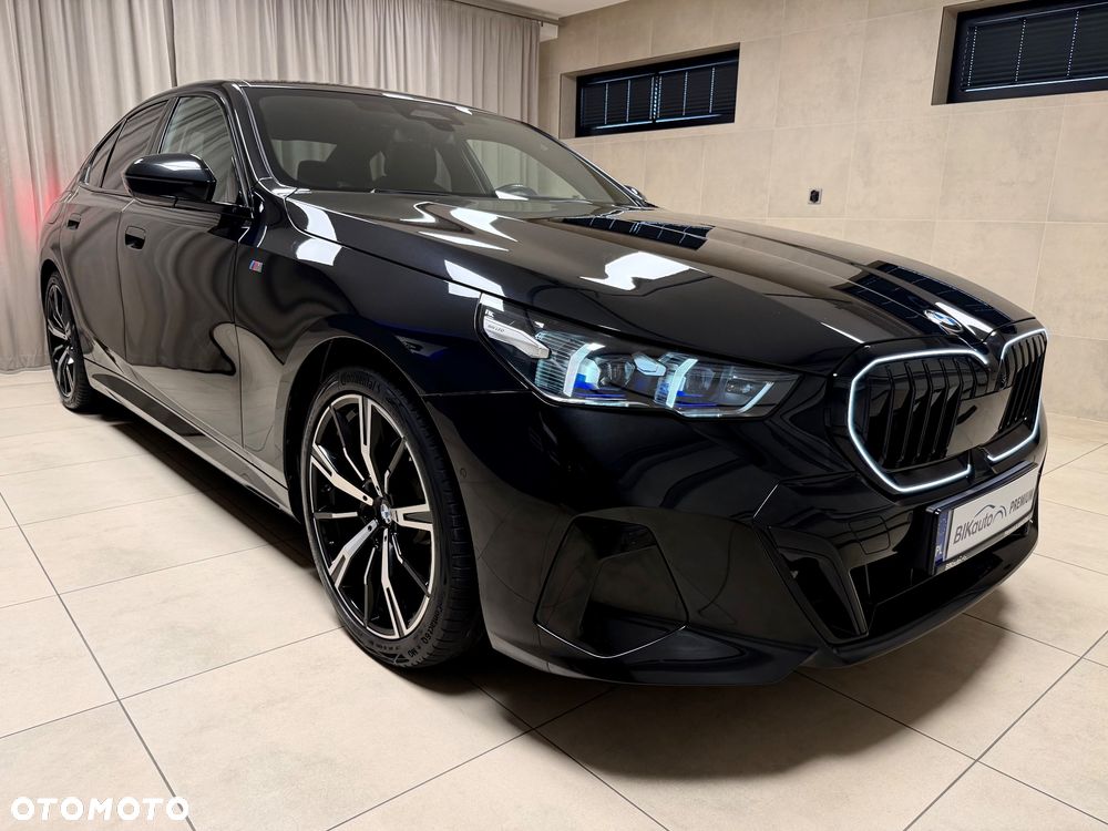 BMW Seria 5 520d xDrive mHEV M Sport - 8
