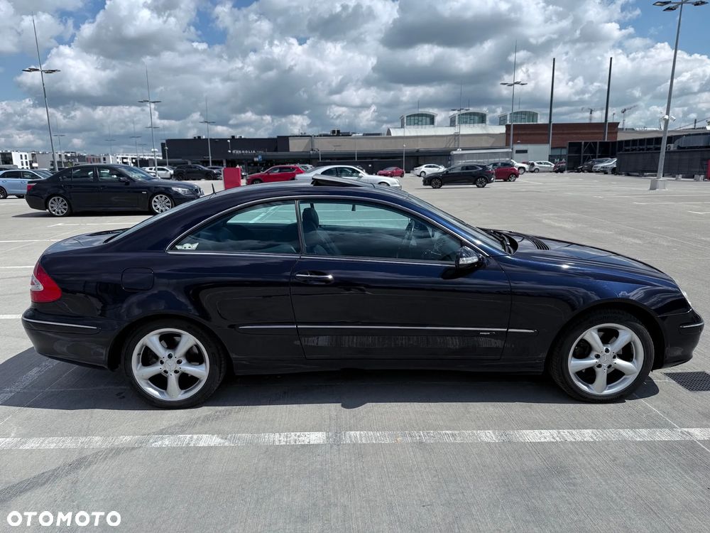 Mercedes-Benz CLK - 10