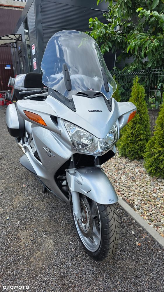 Honda ST - 2