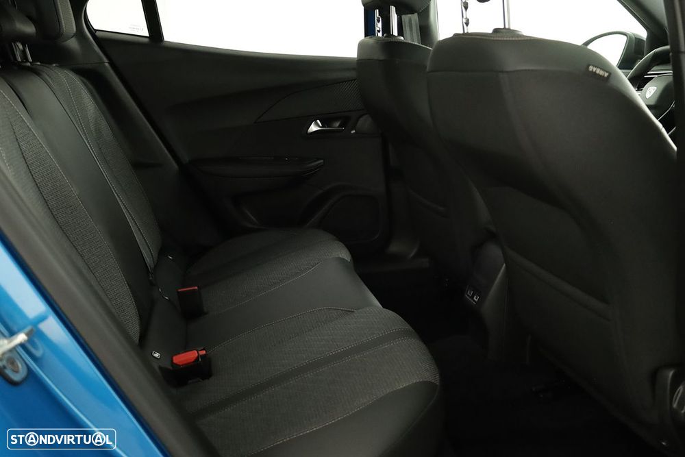 Peugeot 2008 1.2 PureTech Allure - 22