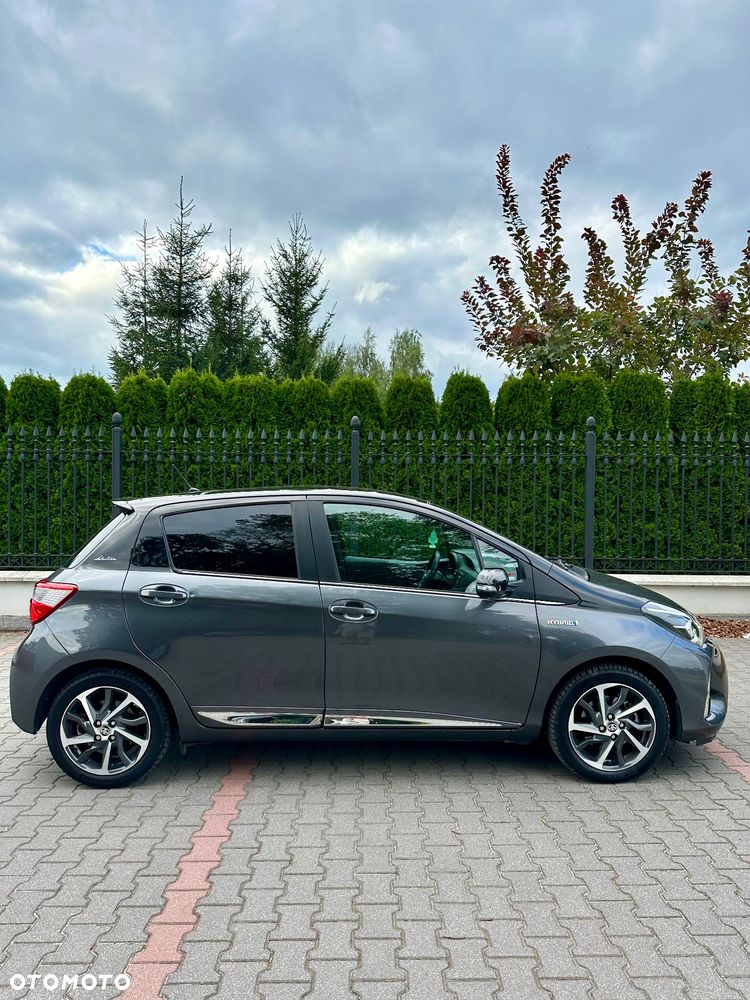 Toyota Yaris - 33