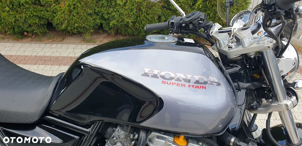 Honda CB - 10
