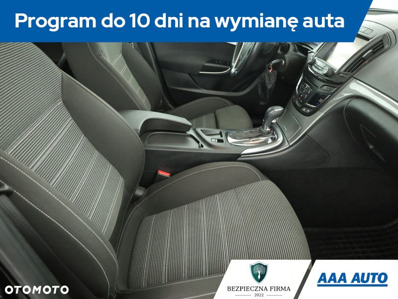 Opel Insignia - 8