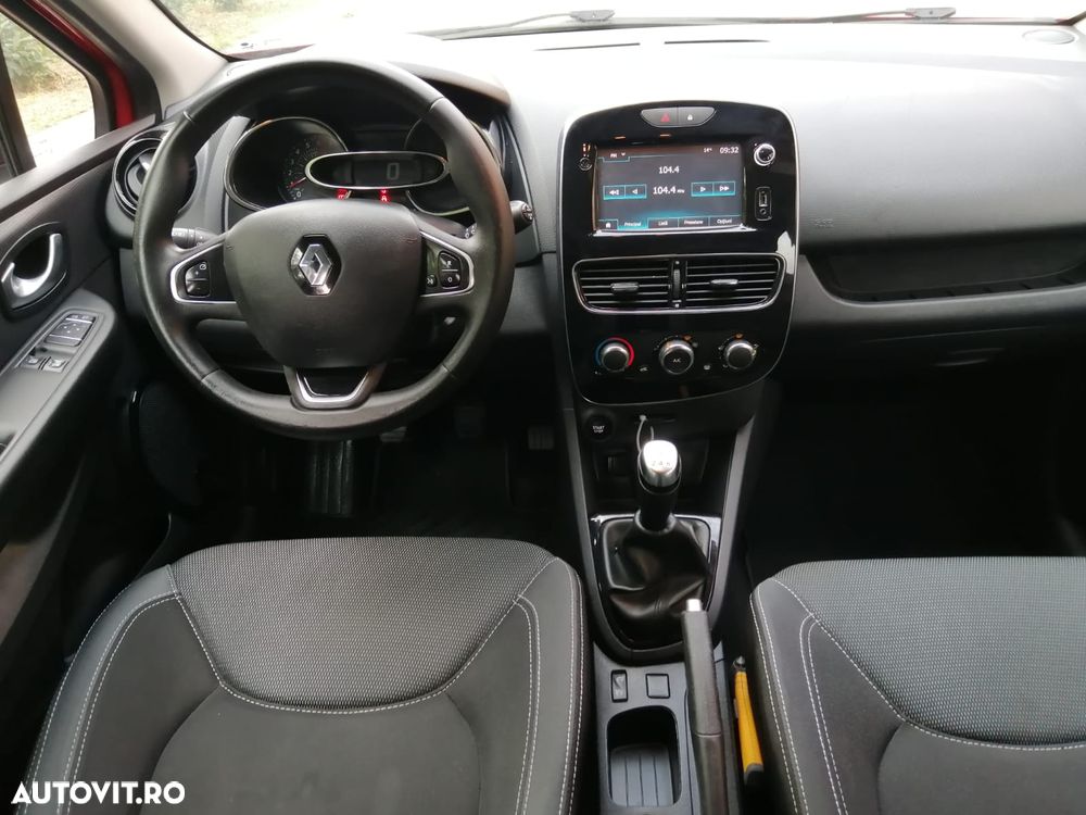 Renault Clio - 6
