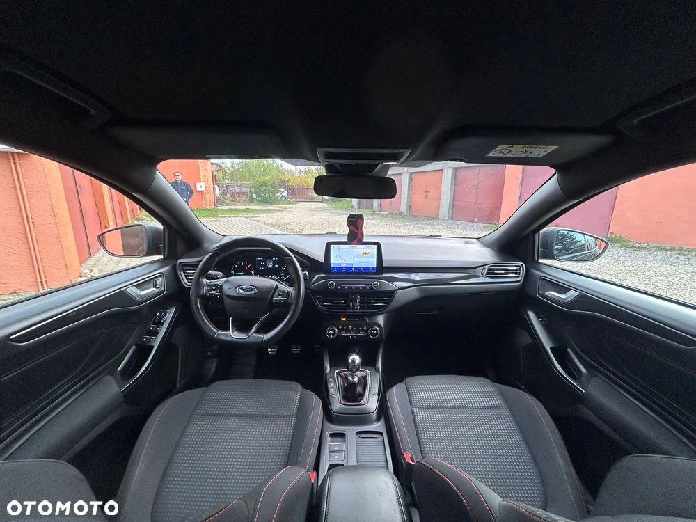 Ford Focus 1.5 EcoBlue Start-Stopp-System ST-LINE - 21
