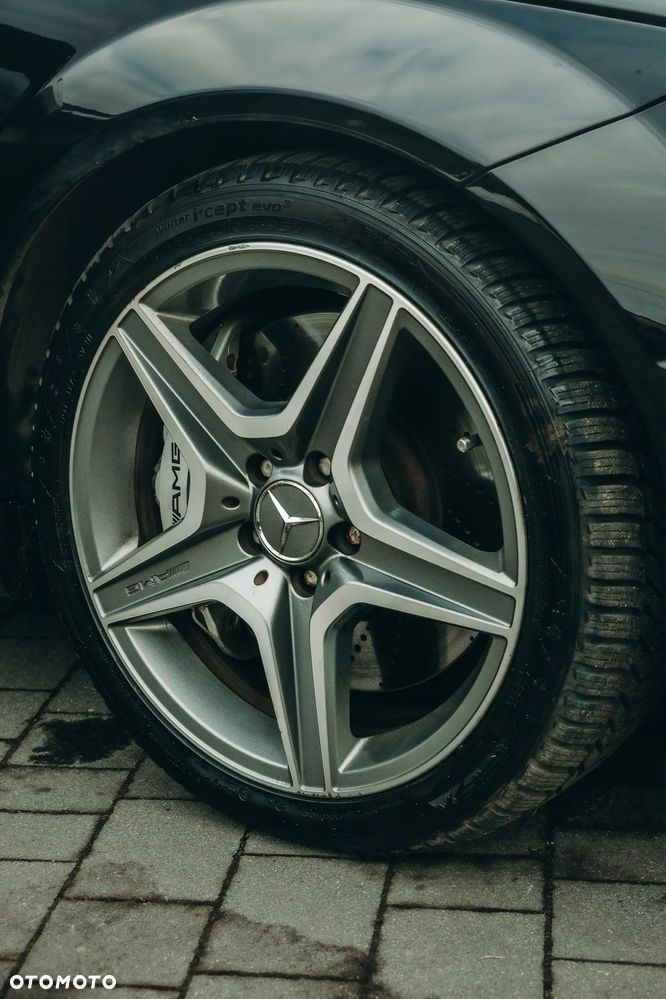 Mercedes-Benz Klasa C 63 AMG 7G-TRONIC SPORT EDITION - 19