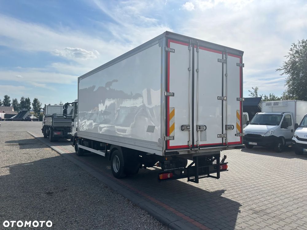Iveco EUROCARGO 120E18 - 15