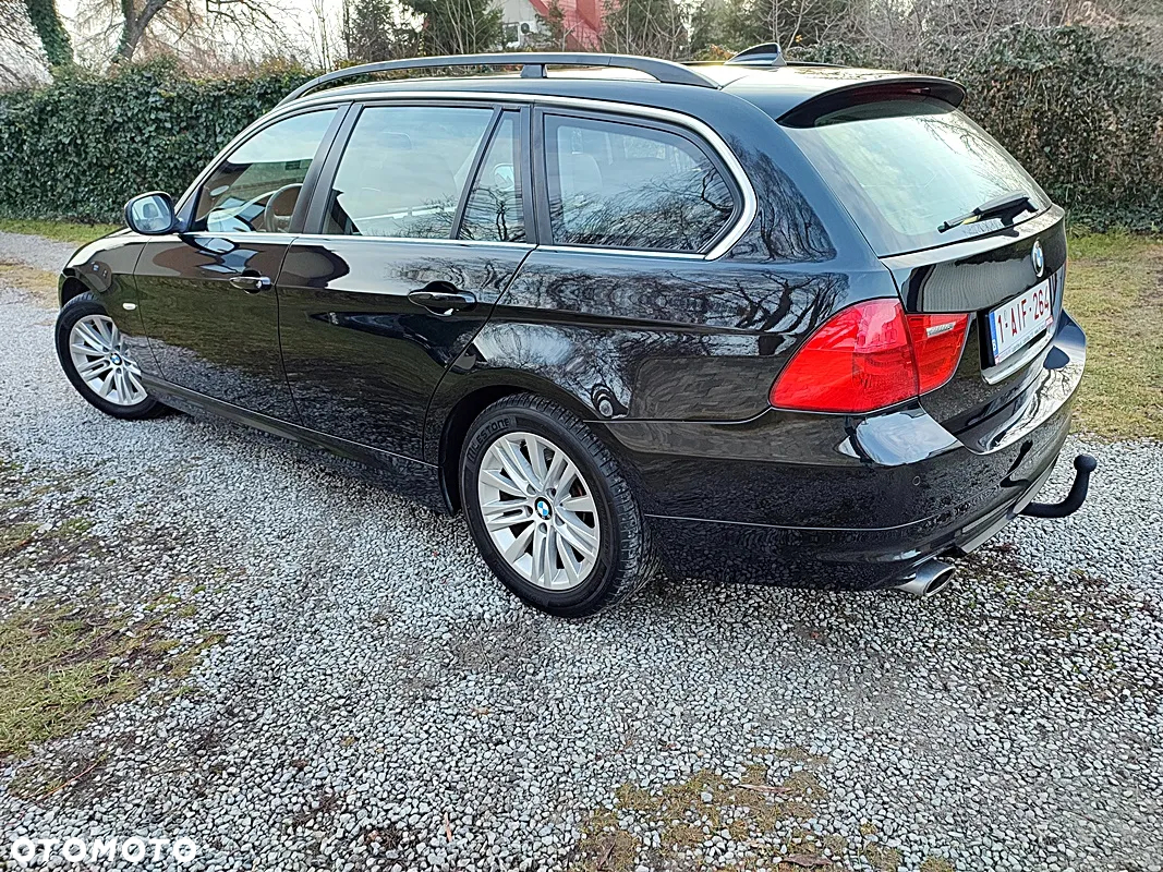 BMW Seria 3 320d - 5