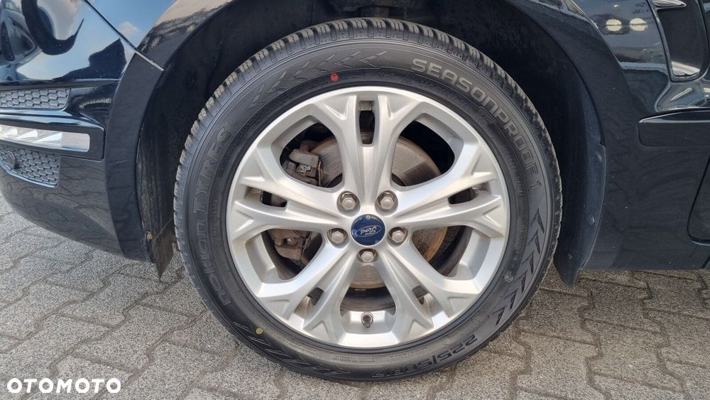 Ford S-Max - 17