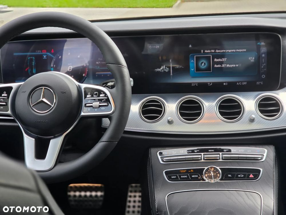 Mercedes-Benz Klasa E 220 d 4Matic T 9G-TRONIC - 9