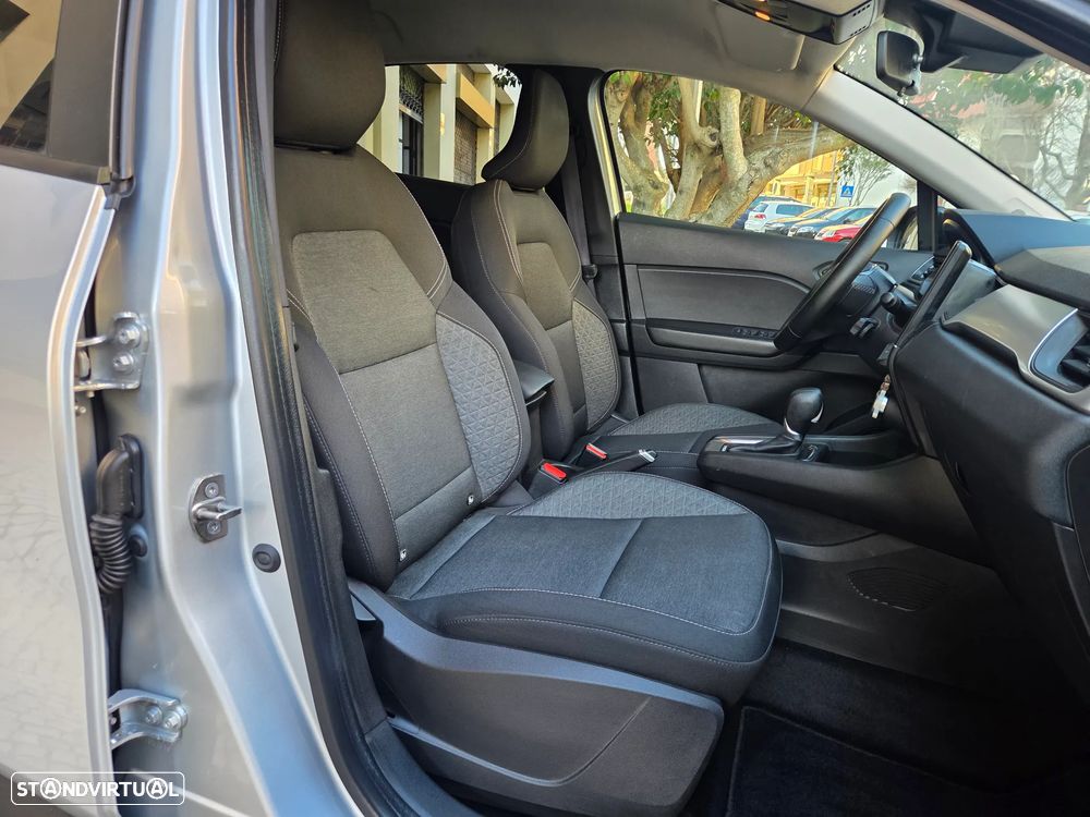 Renault Captur 1.6 E-Tech Full Hybrid Evolution - 26