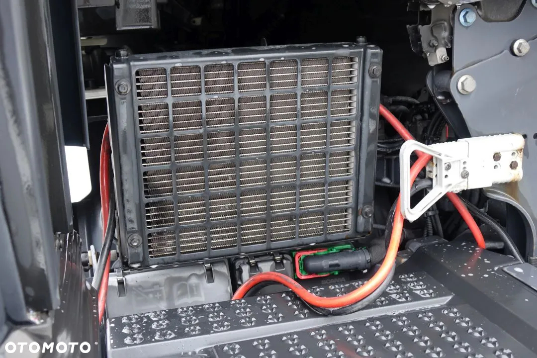 Scania S500 EURO 6 / STANDARD / AUTOMAT / RETARDER / NAVI / LODÓWKA / FULL LED / KLIMA POSTOJOWA / 2 ZBIORNIKI - 18