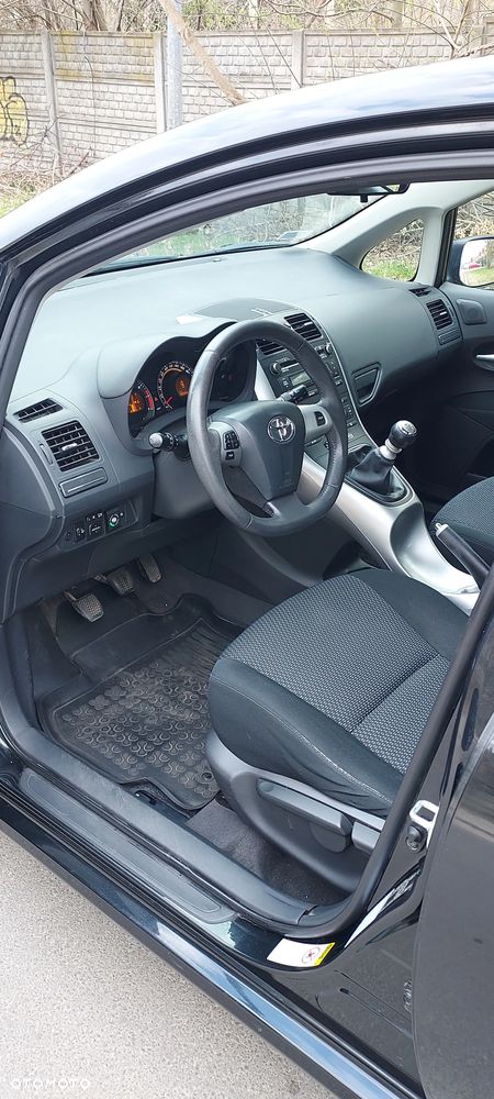 Toyota Auris 1.6 Premium - 7