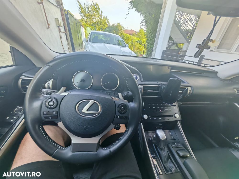 LEXUS IS 2013 — imagine 6