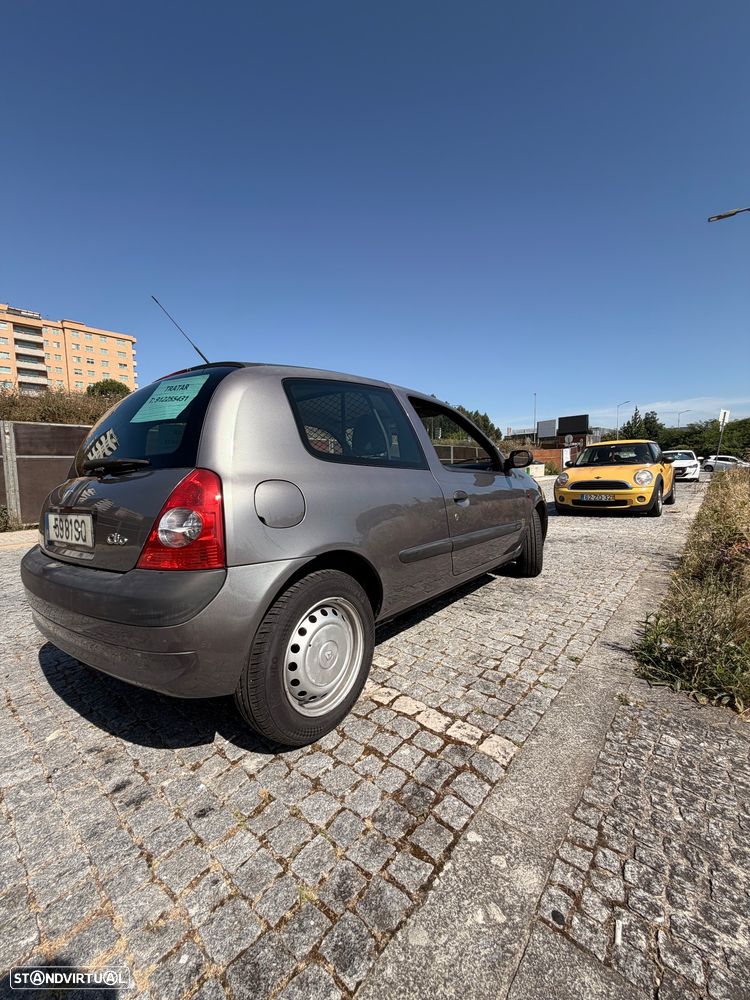 Renault Clio 1.5 dCi S - 4