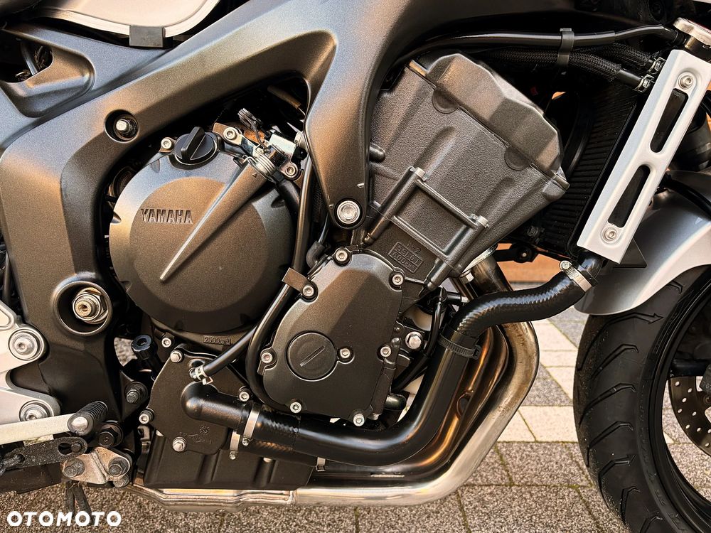 Yamaha FZ6 - 10