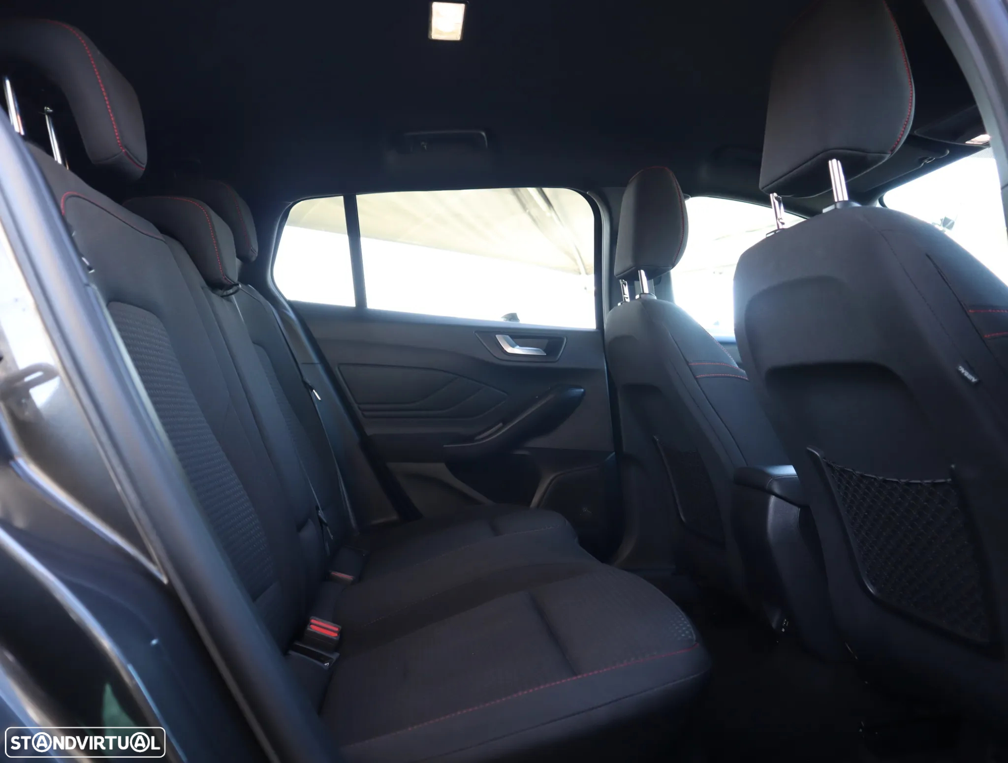 Ford Focus SW 1.0 EcoBoost MHEV ST-Line - 21