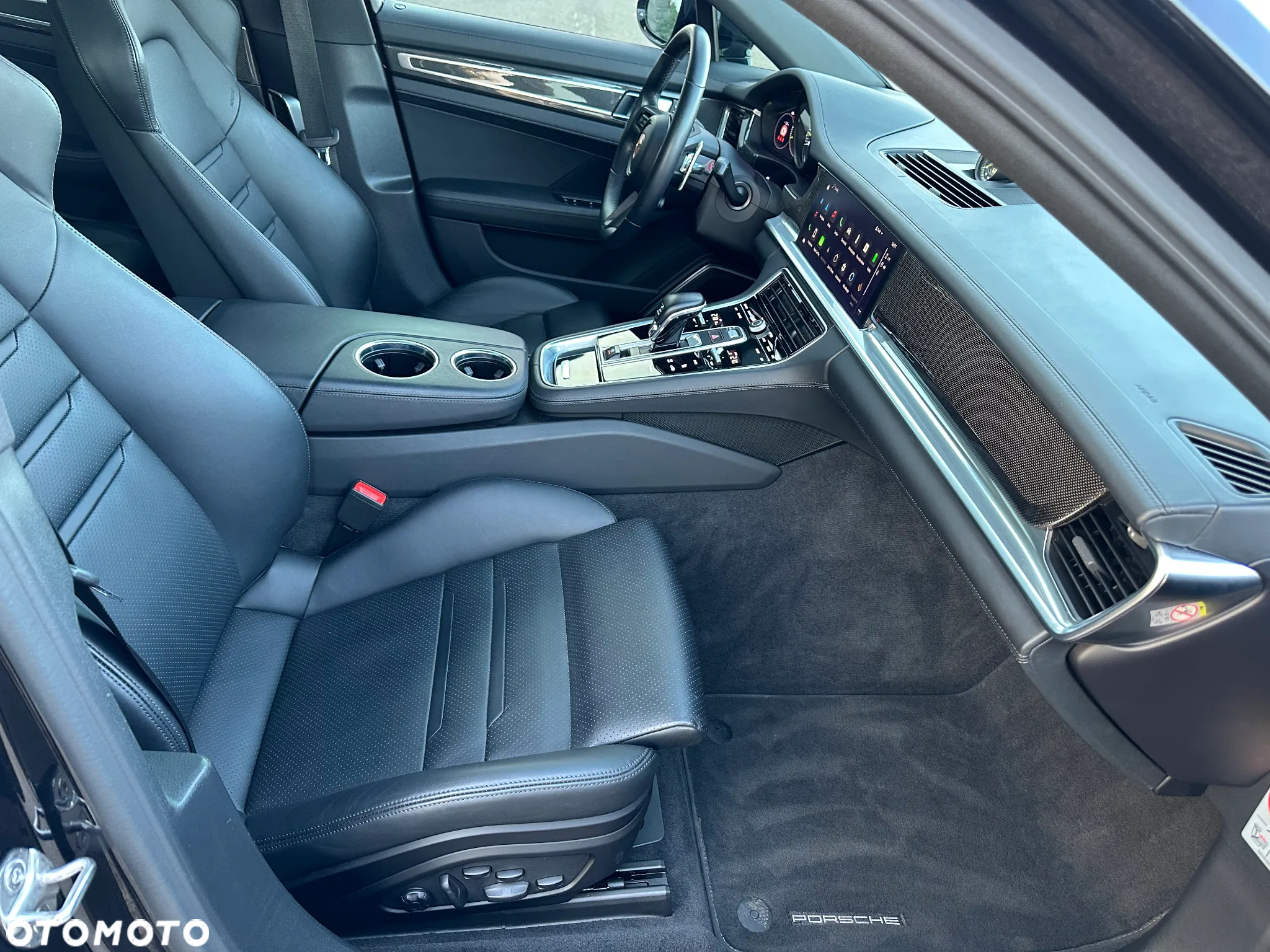 Porsche Panamera 4 E-Hybrid Sport Turismo Platinum Edition - 33