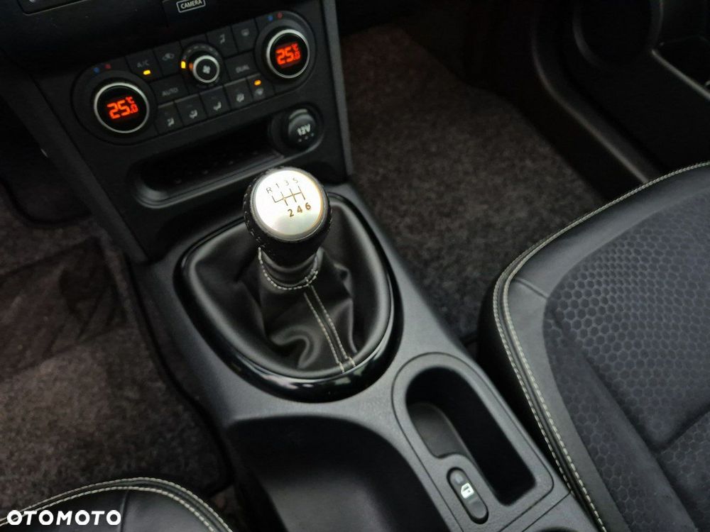 Nissan Qashqai 2.0 Acenta - 19