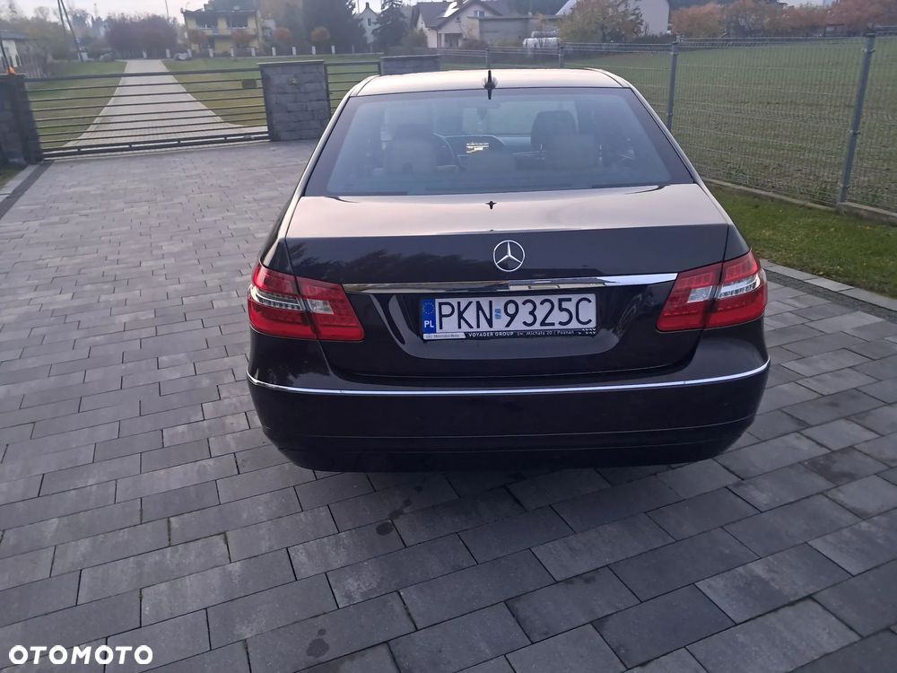Mercedes-Benz Klasa E 250 CDI DPF BlueEFFICIENCY Automatik Avantgarde - 3
