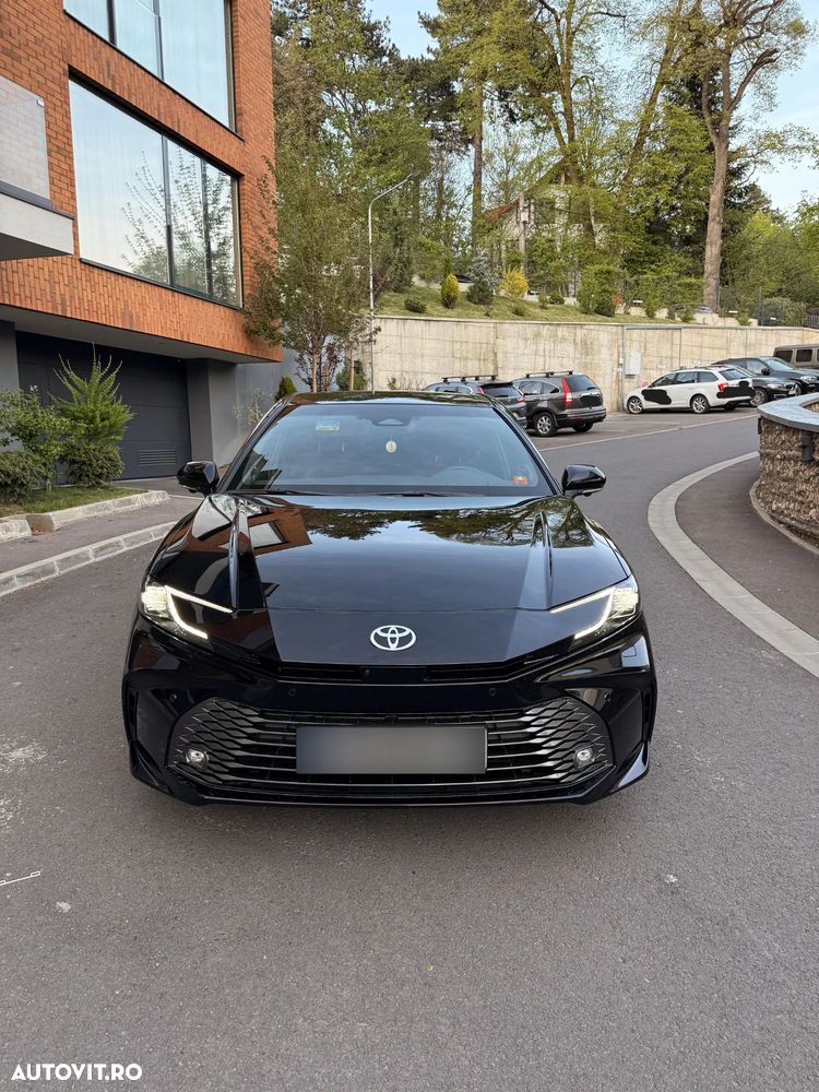 Toyota Camry 2.5 HEV Luxury - 1