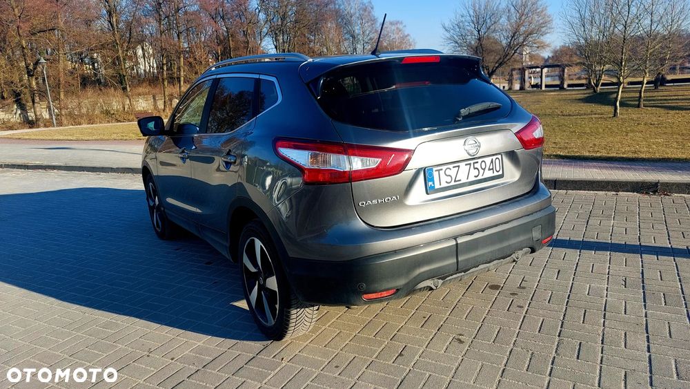 Nissan Qashqai 1.2 DIG-T Xtronic ACENTA - 4