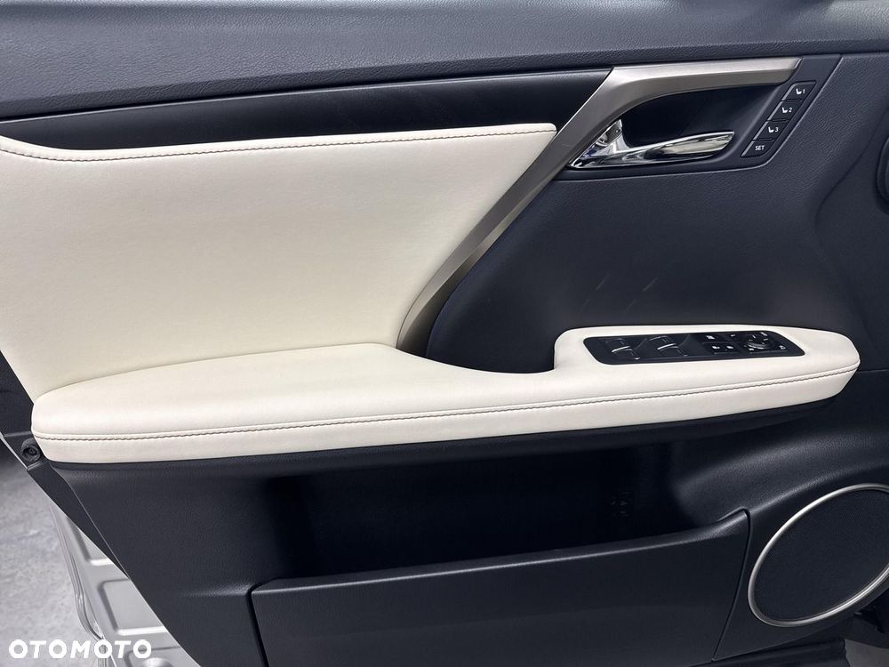 Lexus RX 450h F-Impression - 12