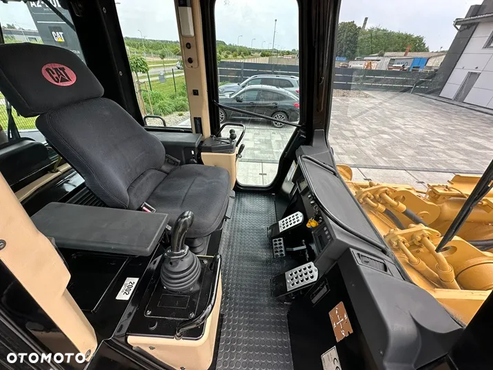 Caterpillar 973C - 25